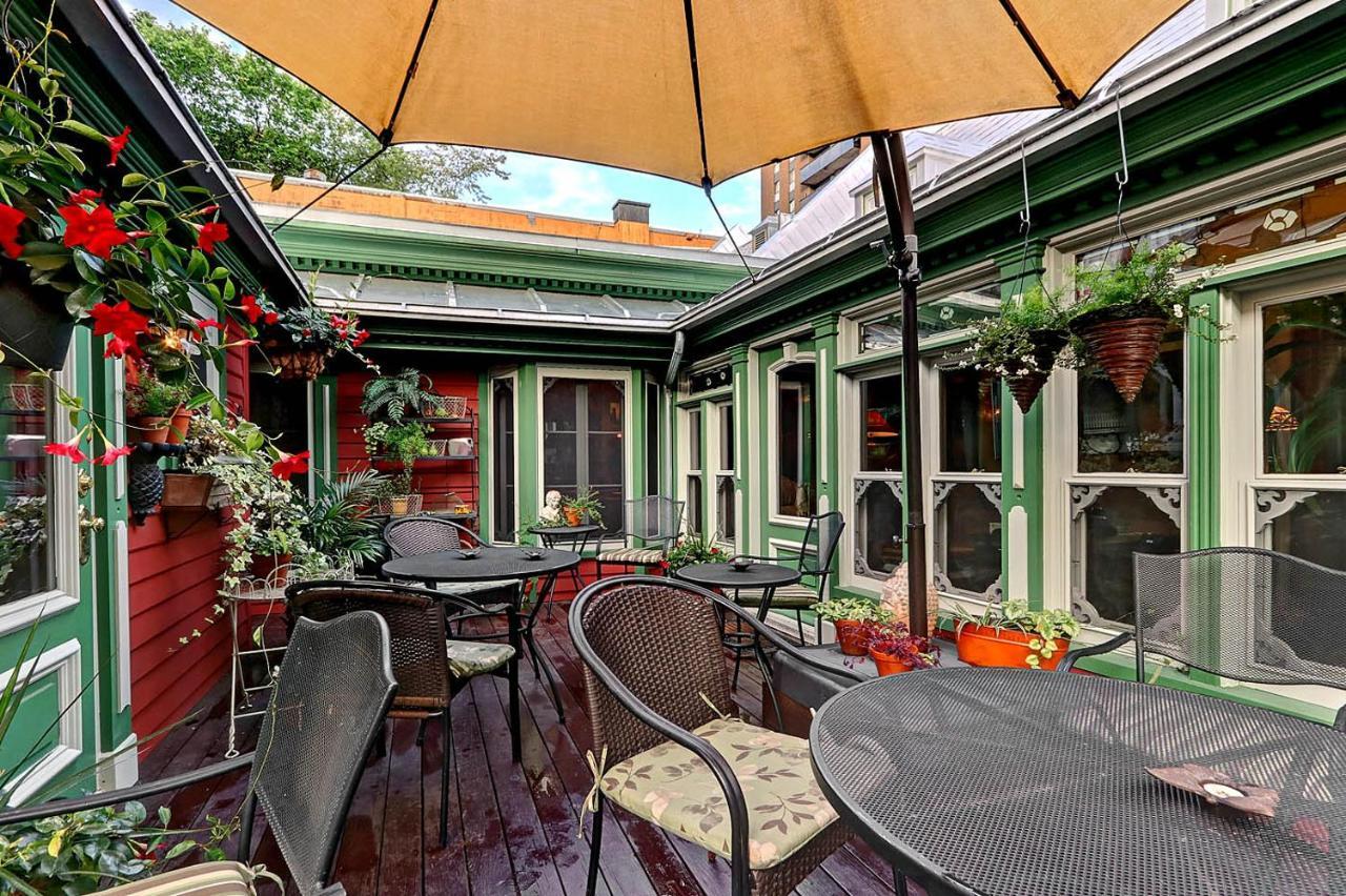 Auberge J.A Moisan Квебек Экстерьер фото
