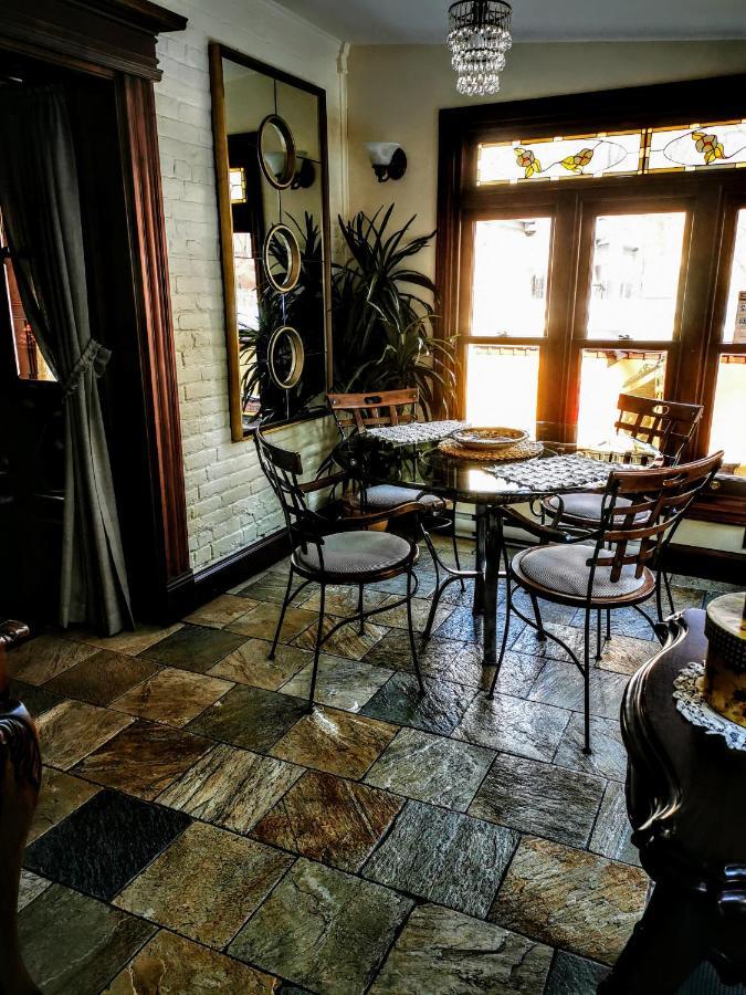 Auberge J.A Moisan Квебек Экстерьер фото
