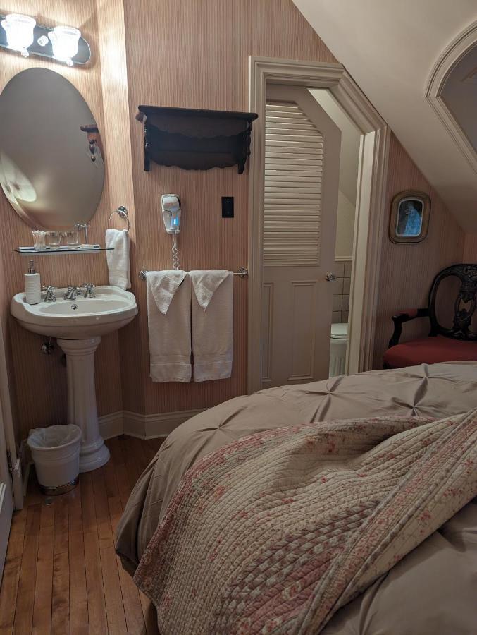 Auberge J.A Moisan Квебек Экстерьер фото